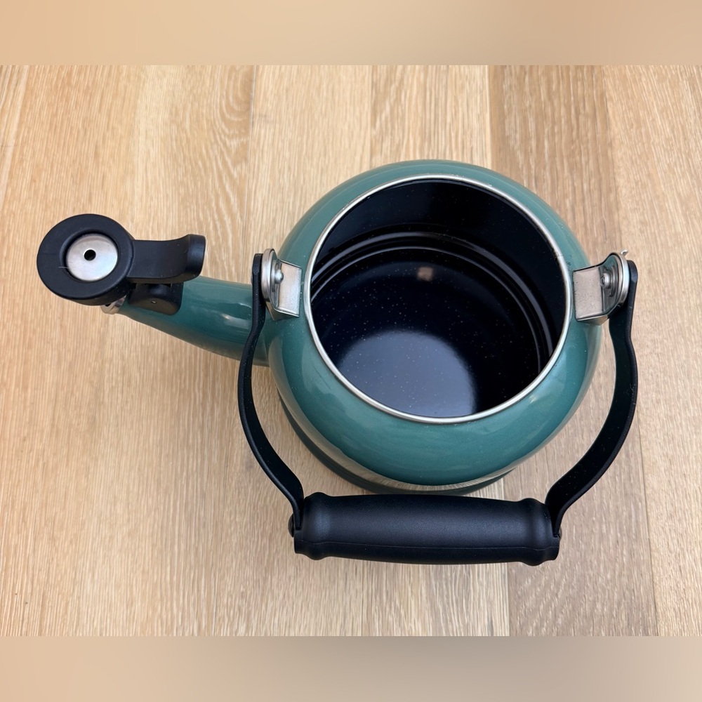 Le Creuset 1.25 Quart Demi Kettle in Artichaut - Picture 5 of 7
